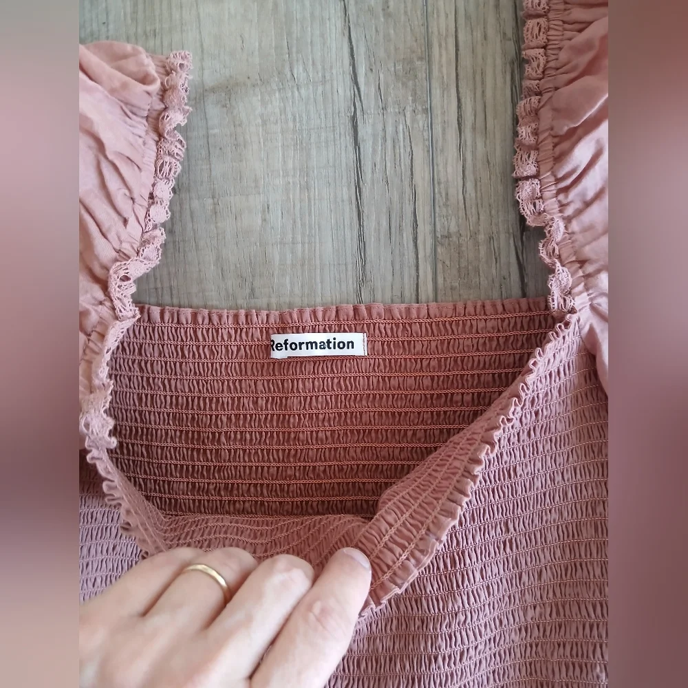 Reformation Dunes Praline Smocked Dress. Size 10 - Picture 7 of 10